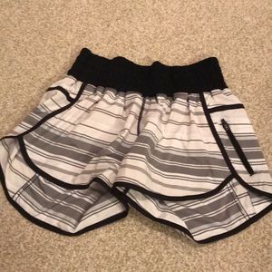 Lululemon size 8 running shorts